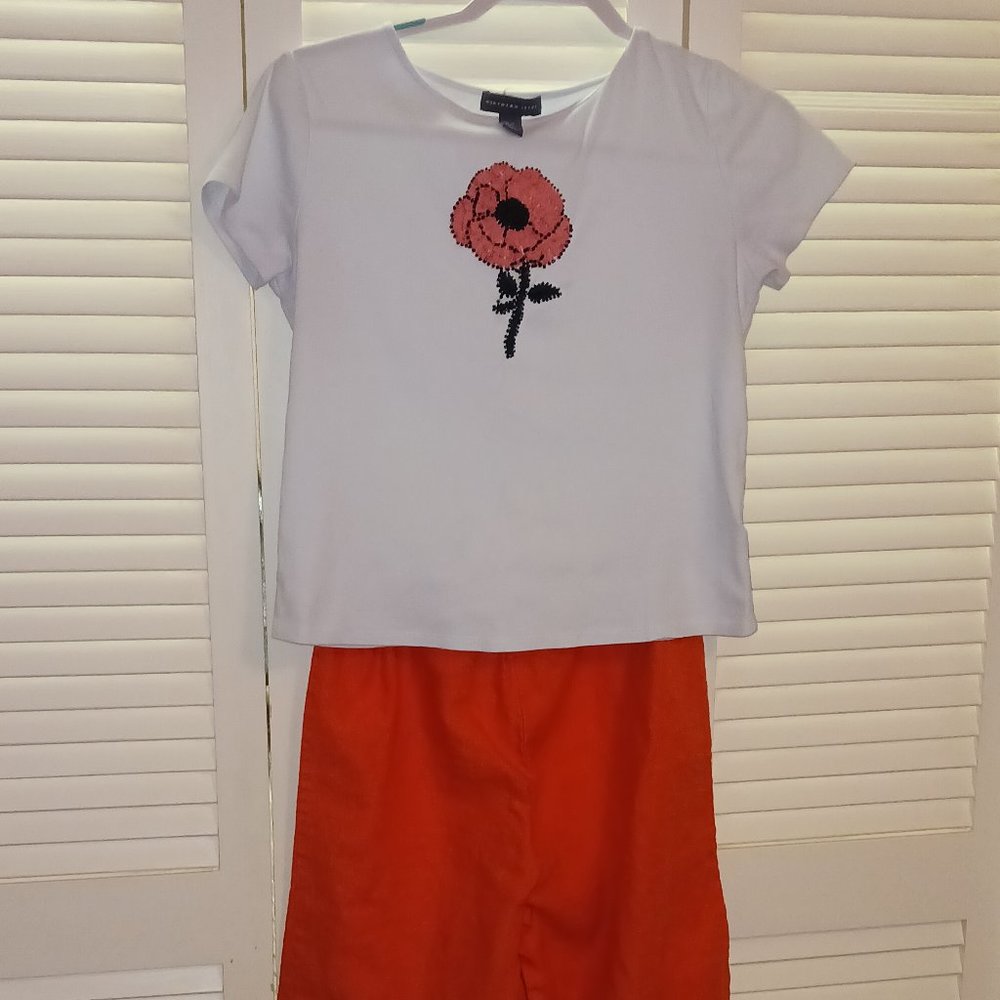 Women's top by Northern Isles and Capris by Taylor